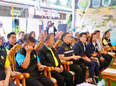 ลงพื้นที่ตรวจราชการเพื่อแก้ไขปัญหาความเดือดร้อนของเกษตรกรด้านแหล่งน้ำ ในพื้นที่จังหวัดนครศรีธรรมราช โดยมี นายประวัติ แดงบรรจง รองอธิบดีกรมส่งเสริมสหกรณ์ และผู้บริหารหน่วยงานสังกัดกระทรวงเกษตรและสหกรณ์ ร่วมลงพื้นที่ ณ โรงเรียนบ้านน้ำร้อน ตำบลสี่ขีด อำเภอส ... พารามิเตอร์รูปภาพ 25